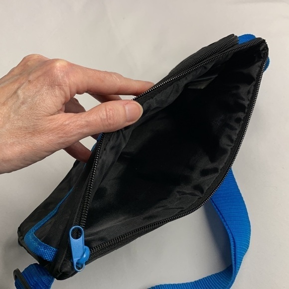 Disney World Waist Fanny Pack Belt Bag Adjustable 11” x 6.5” Unisex - Picture 5 of 12